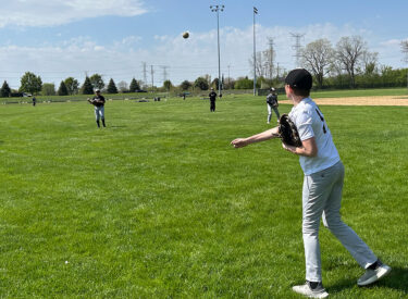 renegades-outside-throw-field